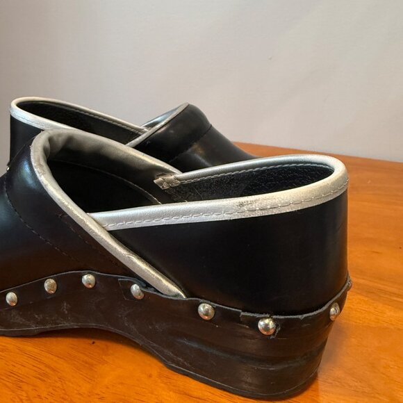 Sanita womens Size 37 Black Leather Clogs With Studded Trim - Picture 9 of 9
